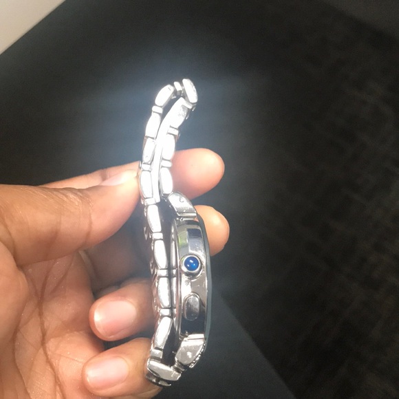 GUC Anne Klein AK Diamond Silver Analog Watch - Picture 7 of 8